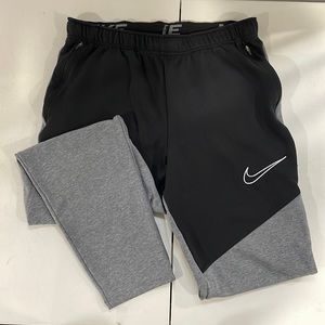 Nike Therma-FIT Pants